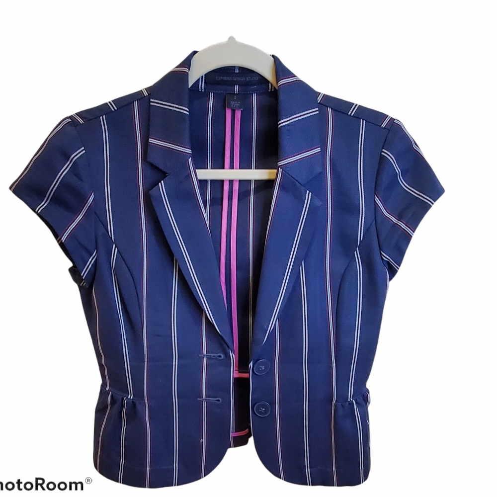 Express Design Peplum Short-sleeved Blazer